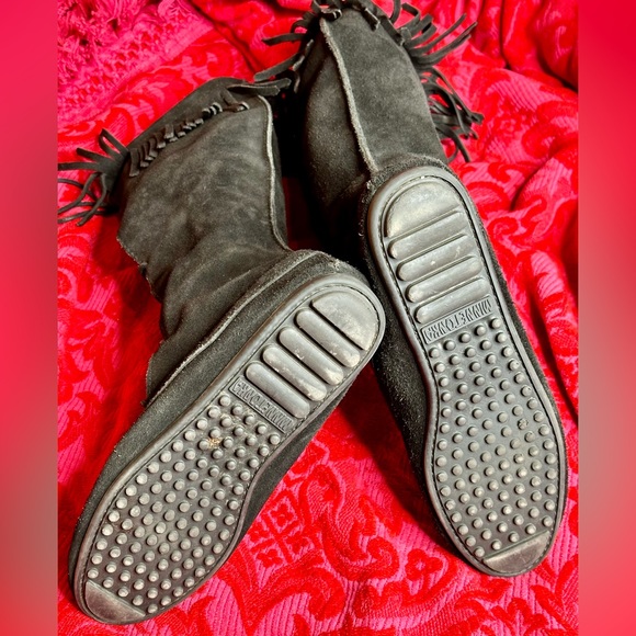 MINNETONKA MOCCASINS AND SCARVES BUNDLE - Picture 8 of 9